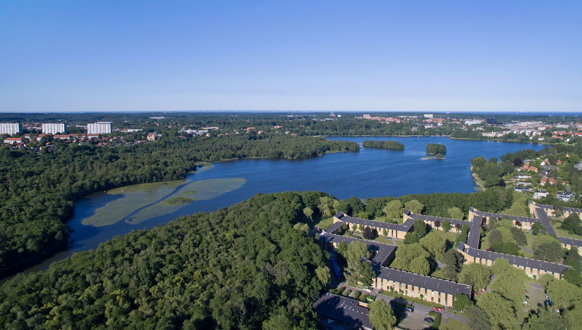 Lyngby bilsyn hos FDM - bybillede