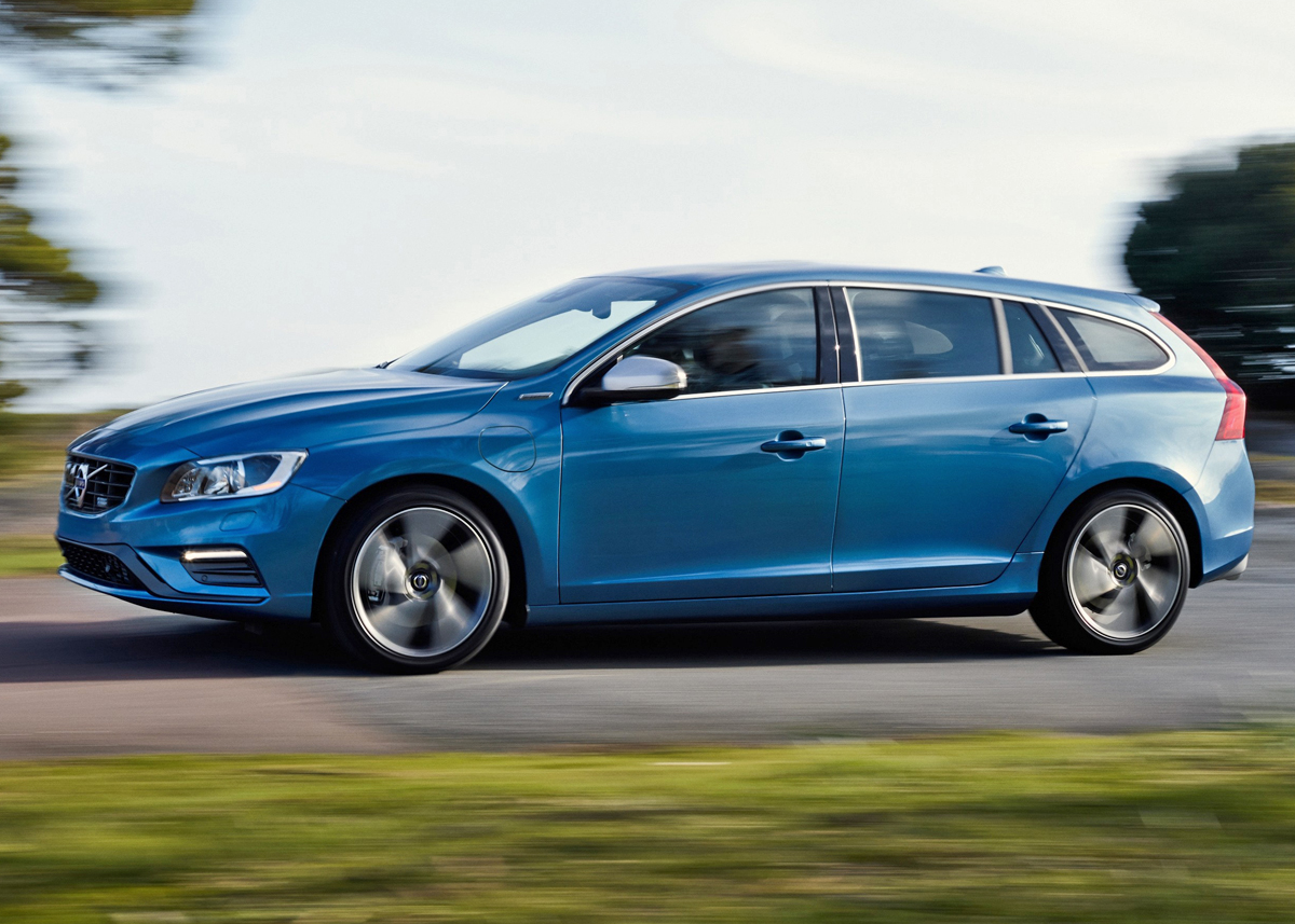 Miljøbilen V60 Plug-in Hybrid fås nu også i en R-Design-udgave med 18 tommer hjul. 
