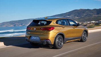 BMW X2 bagfra