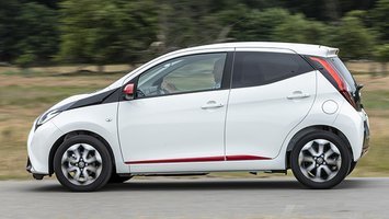 Toyota Aygo fra siden