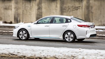 Kia Optima set bagfra