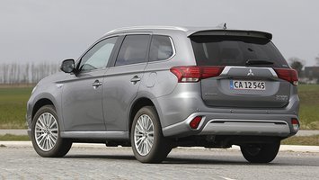 Mitsubishi Outlander set bagfra