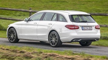 Mercedes-Benz C200 set bagfra