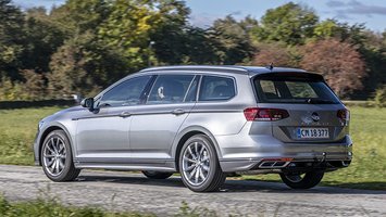 VW Passat Variant set bagfra