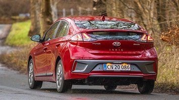Hyundai Ioniq set bagfra