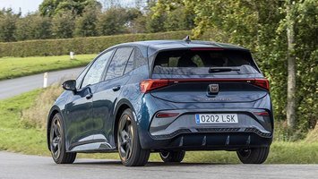 Cupra Born set bagfra