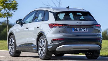 Audi Q4 e-tron set bagfra