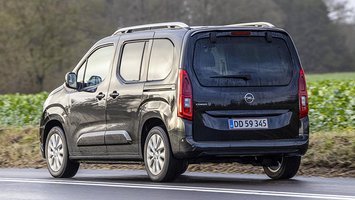 Opel Combo-e set bagfra