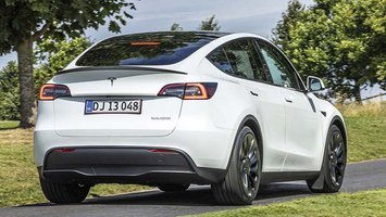 Tesla Model Y set bagfra