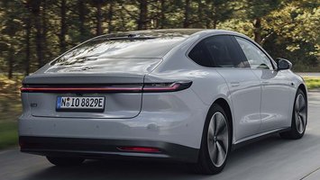Nio ET7 set bagfra