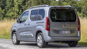 Toyota Proace City Verso set bagfra