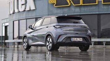 BYD Dolphin set bagfra.