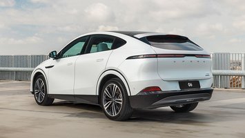 Elbilen Xpeng G6 set bagfra