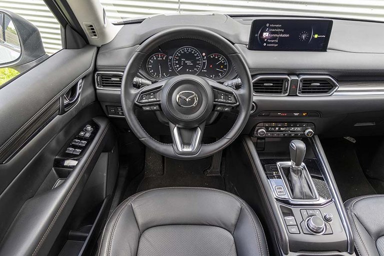Mazda CX-5 kabine