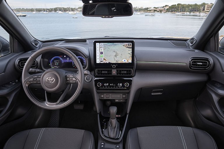 Kabinen i en Toyota Yaris Cross