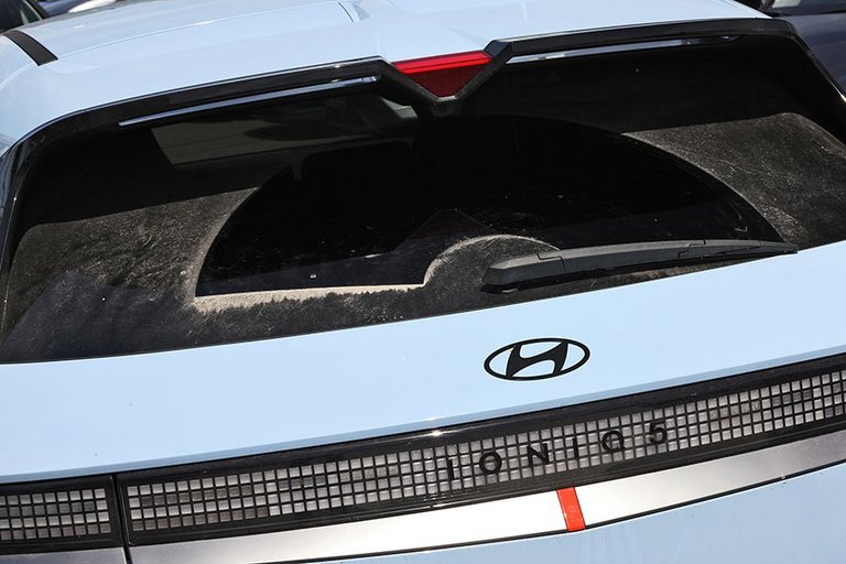 Bagrudevisker på Hyundai Ioniq 5 N