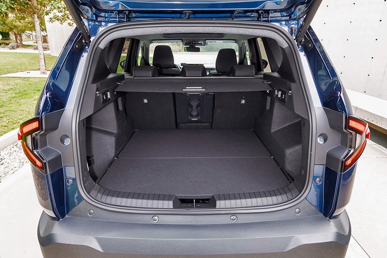 Bagagerum i en Dacia Bigster