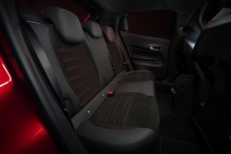 Bagsædet i en Alfa Romeo Milano