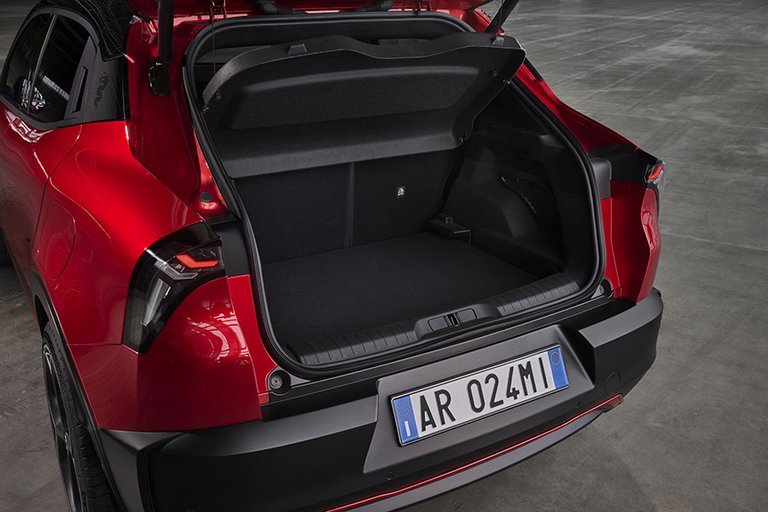 Bagagerummet i en Alfa Romeo Milano