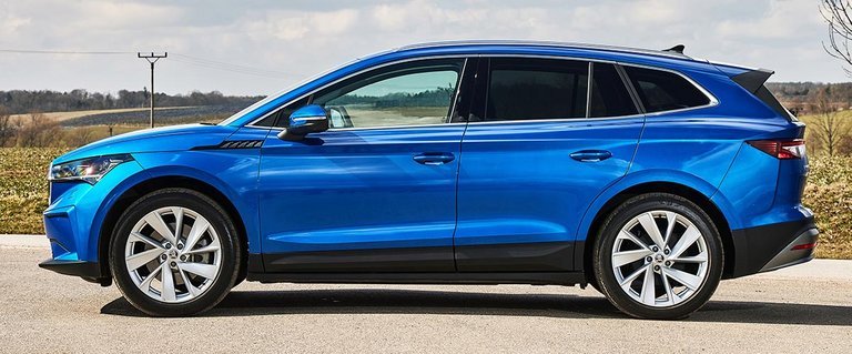 Skoda Enyaq er ni måneder inde i 2022 den mest solgte elbil. Tesla Model Y ligger på andenpladsen, mens Audi Q4 er nr. tre. 