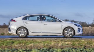 Hyundai Ioniq set fra siden