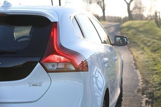 Volvo V40 bagfra