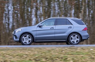 Mercedes GLE fra siden