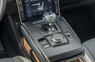 Mazda MX-30 gear