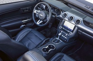 Ford Mustang kabine