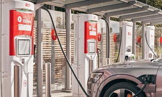 Circle K vil åbne lynladere ved tre danske tankstationer ved årsskiftet 2020/2021.