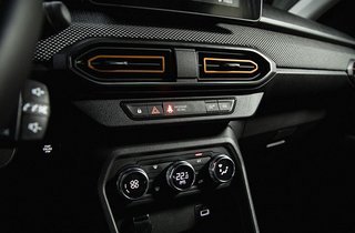 Dacia Sandero blæser