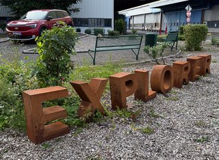 Bogstaver med ordene E X P L O R E R