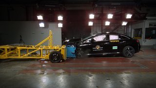 Crashtest af Mercedes-EQ EQE