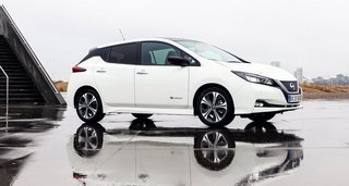 Nissan Leaf er sat ned i pris ad flere omgange. Nu koster billigste udgave 215.000 kr.