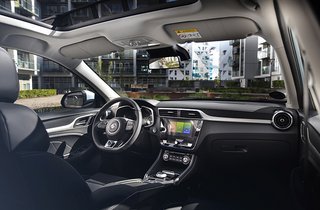 MG ZS kabine