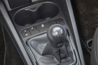 Ecomotive-versionen har kun femtrins gearkasse, men skiftene går godt, og motoren er stille selv ved høj fart.