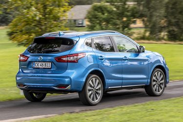 Nissan Qashqai er Danmarks mest populære SUV. Nu fås den med adaptiv fartpilot.