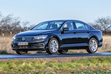 VW Passat GTE fås både som sedan (foto) og som stationcar.