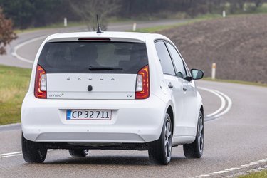 Skoda Citigo fås nu kun som elbil. Priserne begynder ved 155.000 kroner.