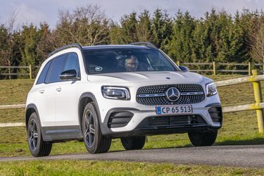 Denne testede udgave af GLB er forsynet med en toliters dieselmotor og har desuden automatgear og firehjulstræk.