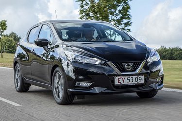 Nissan Micra hører til blandt de mindste minibiler i klassen. Designet er dog smart og ret sportsligt.