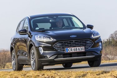 Plugin-hybrider er blevet meget populære i Danmark, da de både kan køre på el og benzin. Vi har testet Danmarks mest solgte i form af Ford Kuga Plugin Hybrid.