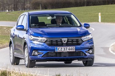 Dacia Sandero er bygget over samme platform som Renault Clio. Desværre deler den ikke sikkerhedsudstyr med den vellykkede Clio.