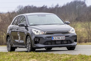 Du får LED-forlygter med GT-Line-udstyret, og det er med til at give bilen et frisk udseende. Ellers skal man være Kia-sælger for at kunne spotte faceliftet af Kia Rio.