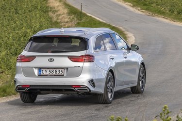 Stationcaren er elegant designet og du har en pæn lav lastehøjde til bagagerummet. Ceed fås også som 5-dørs model og i en mere sportslig stationcar kaldet ProCeed. 