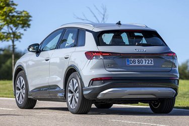 SUV-udgaven af Audi Q4 e-tron har altid tagrælinger som standard.