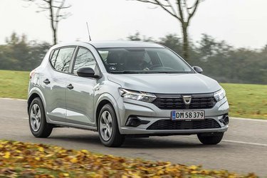 Dacia Sandero koster 140.000 kr. i billigste udgave, som vi her har testet.