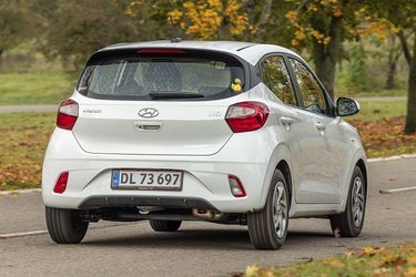 Der er ikke megen spræl over designet, men Hyundai i10 leverer i stedet varen i form af gode pladsforhold og en god samlet økonomi.