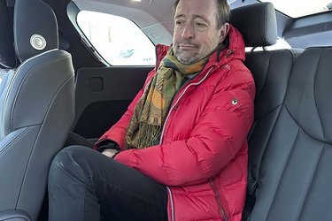 På tredje sæderække kniber det at få plads til voksne, men pladsen og komforten er dog bedre end i de fleste andre biler med tre rækker sæder.