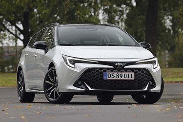 Toyota Corolla Sports Tourer er nu kun at finde som hybridbil, og her er det topudgaven i det særlige GR-udstyr vi har testet.